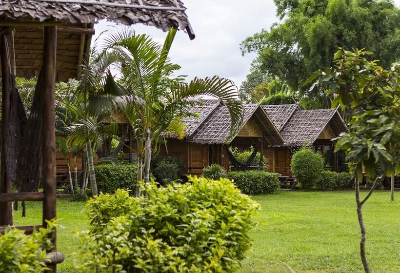 בית מלון כפרי Pai Country Hut