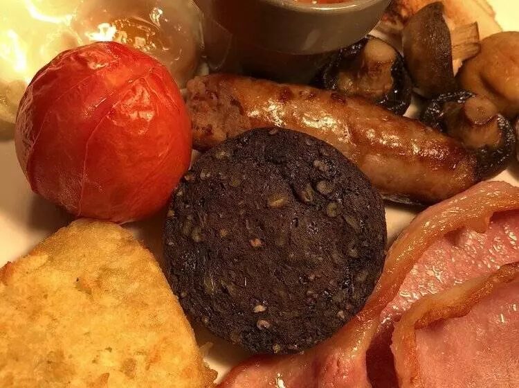 호텔 The Riverside Inn