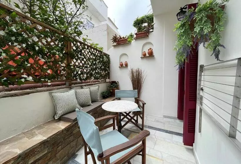 Пансион Naxos Philoxenia