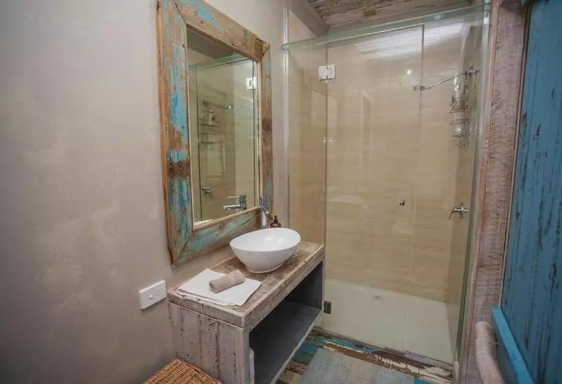 Пансион The Laurels Of Chinchilla