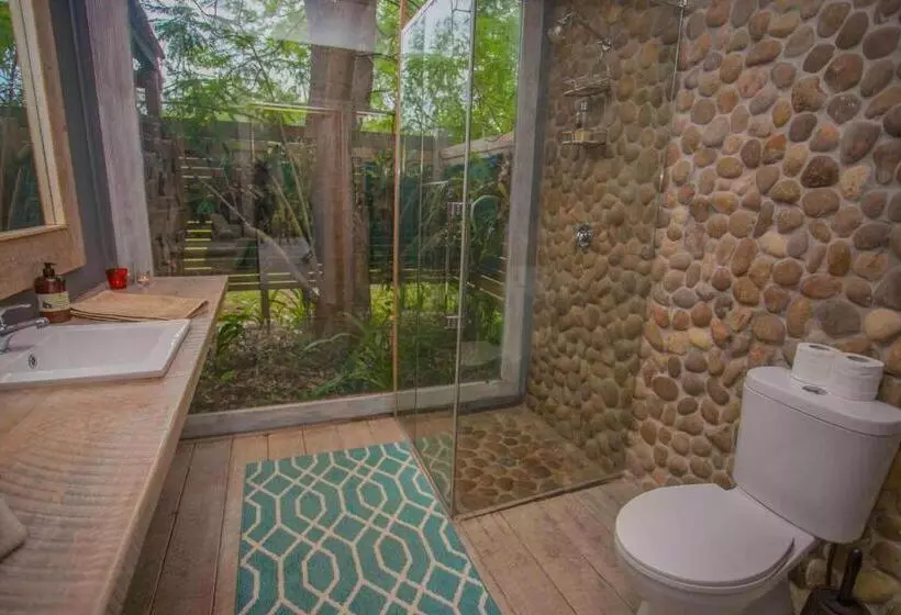 Пансион The Laurels Of Chinchilla