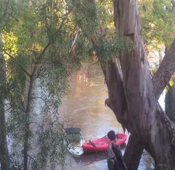 Пансион The Laurels Of Chinchilla