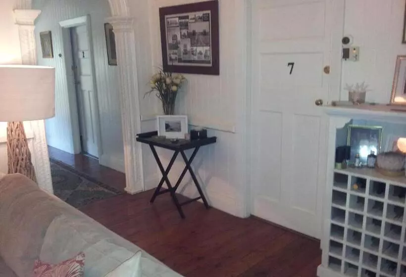 Пансион The Laurels Of Chinchilla