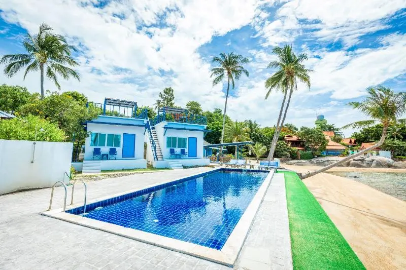 Three Trees Samui Resort   Sarocha Villa