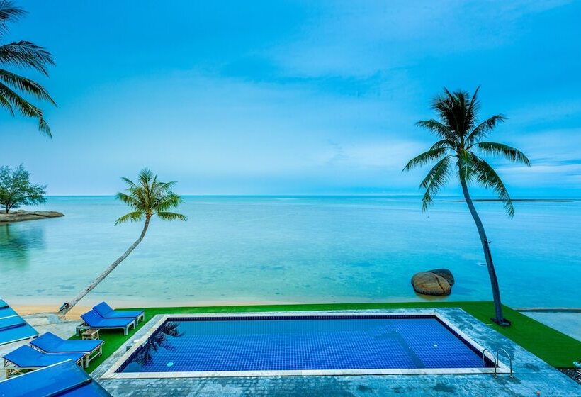 Three Trees Samui Resort   Sarocha Villa