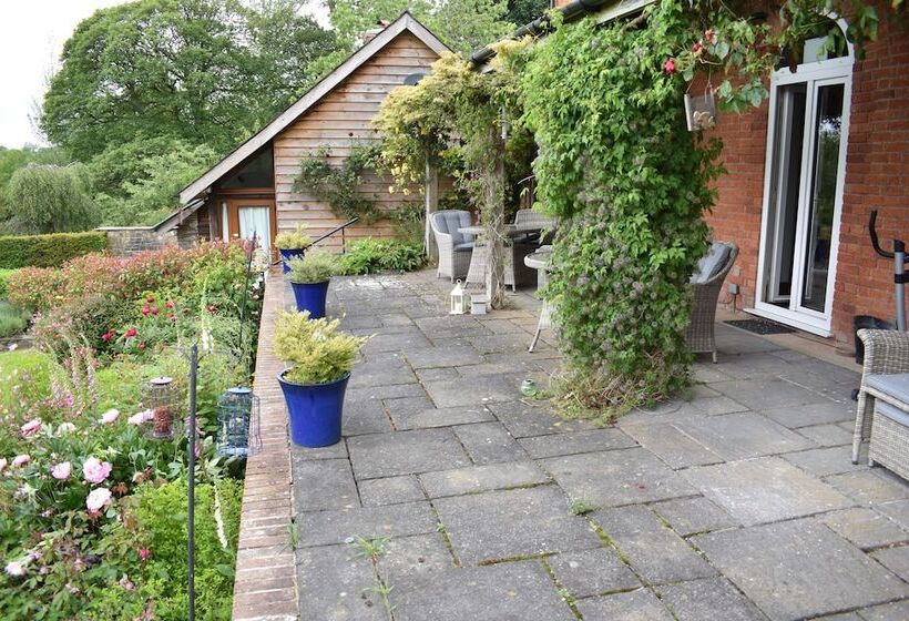 Aamiaismajoitus (B&B) Cwmllechwedd Fawr