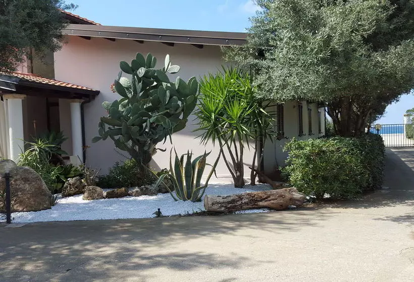 Aamiaismajoitus (B&B) Residenza Il Lungomare