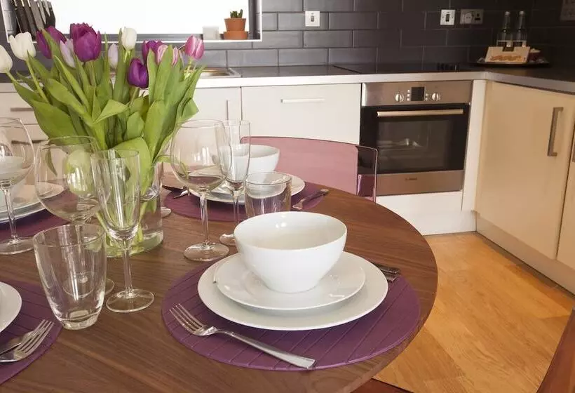 Belvedere Stratford City Edge Apartments