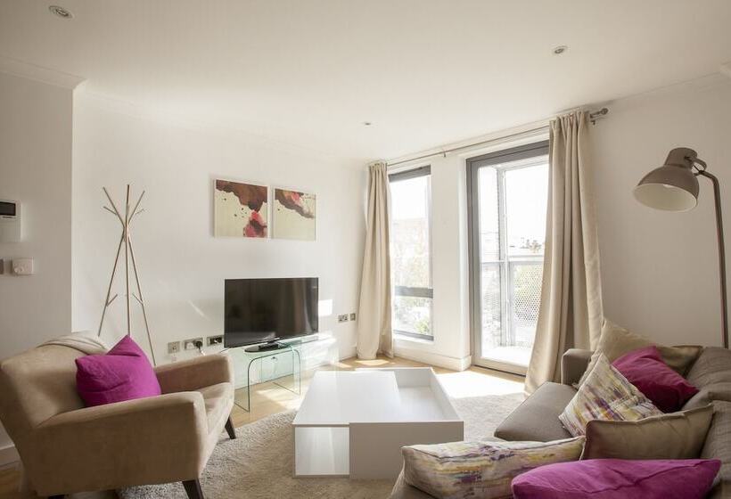 Belvedere Stratford City Edge Apartments