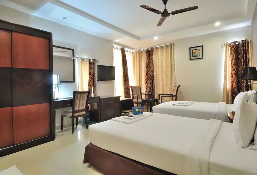 Fabhotel Kondapur