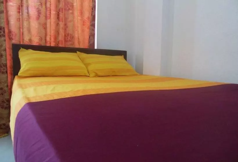 ホテル Bevary City