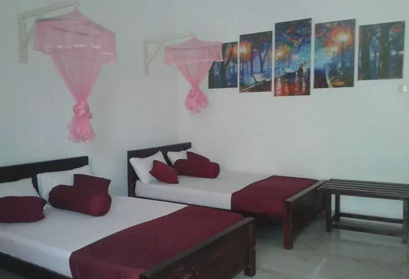 ホテル Bevary City