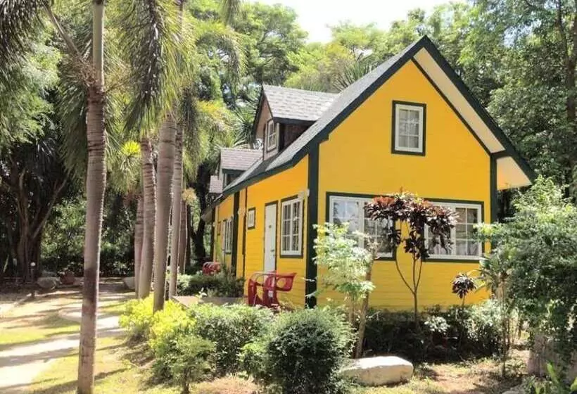 فندق Island Resort River Kwai By October