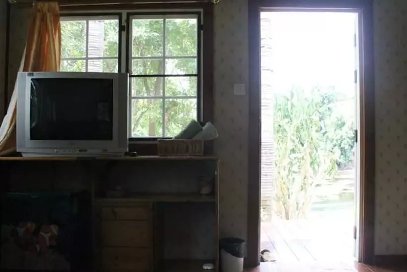 فندق Island Resort River Kwai By October