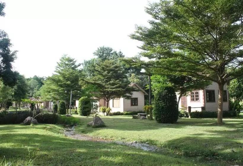 فندق Island Resort River Kwai By October