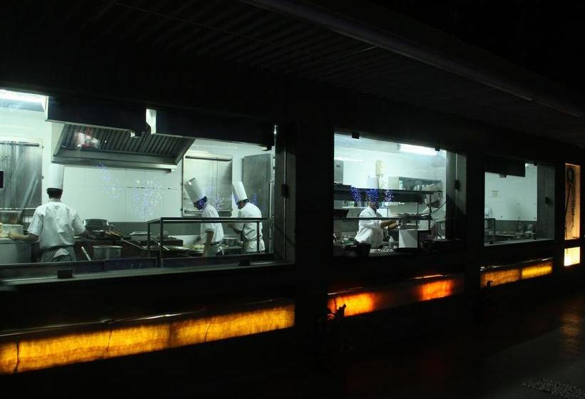 هتل Oyo Rooms Kranti Chowk Jalna Road