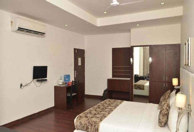 هتل Oyo Rooms Kranti Chowk Jalna Road