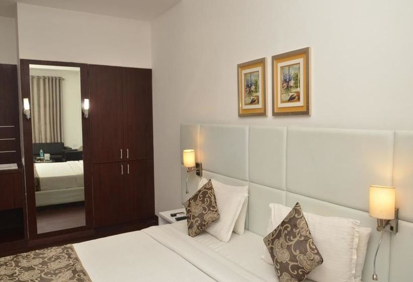 هتل Oyo Rooms Kranti Chowk Jalna Road