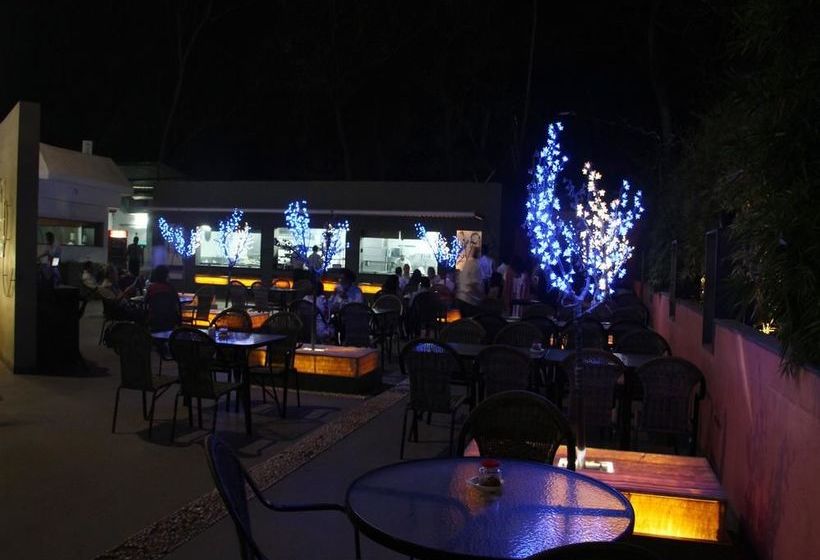 هتل Oyo Rooms Kranti Chowk Jalna Road