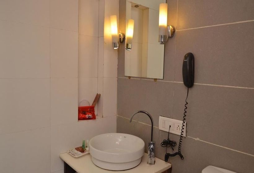 هتل Oyo Rooms Kranti Chowk Jalna Road