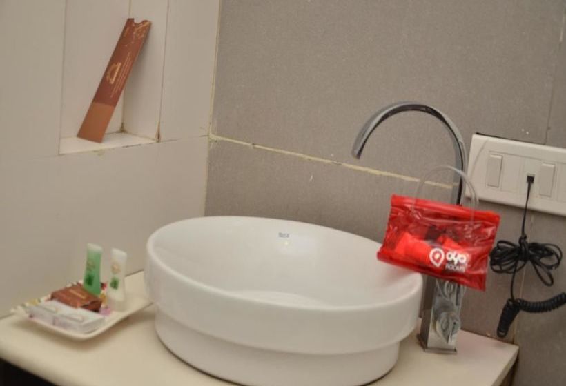 هتل Oyo Rooms Kranti Chowk Jalna Road