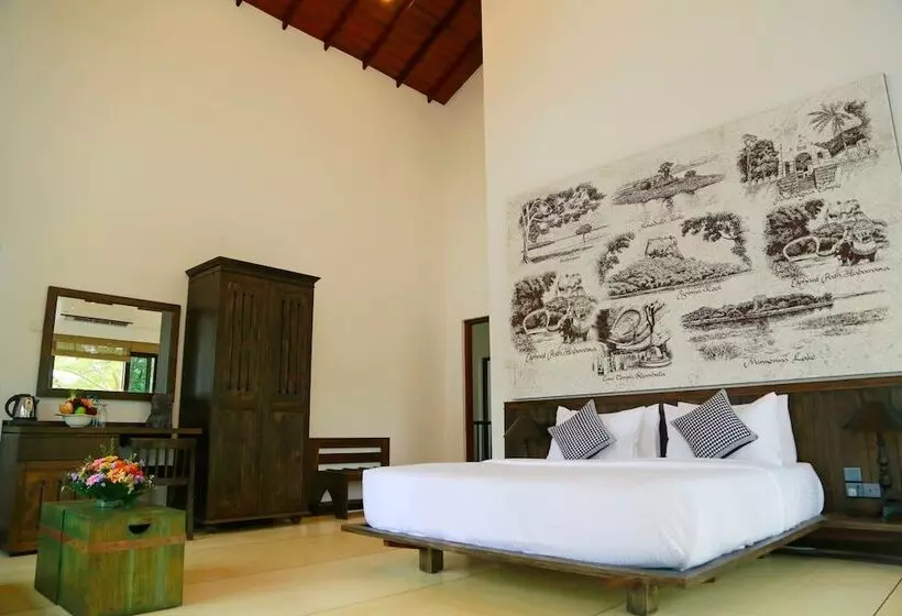 Отель Tranquil Negombo Boutique