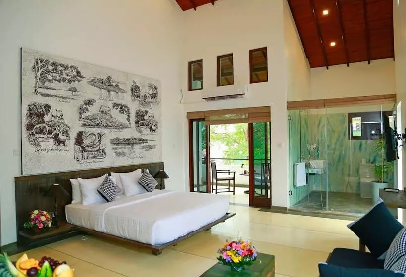 Отель Tranquil Negombo Boutique