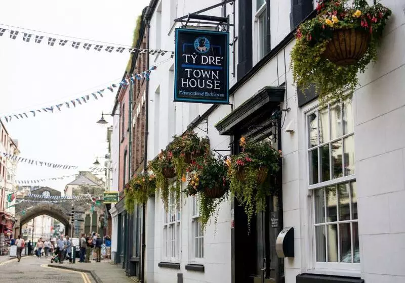 هتل Ty Dre Town House