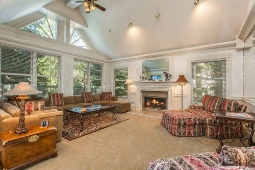 호텔 West End Splendor By First Choice Property Management