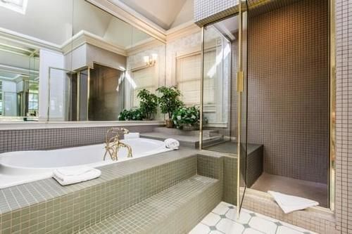 호텔 West End Splendor By First Choice Property Management