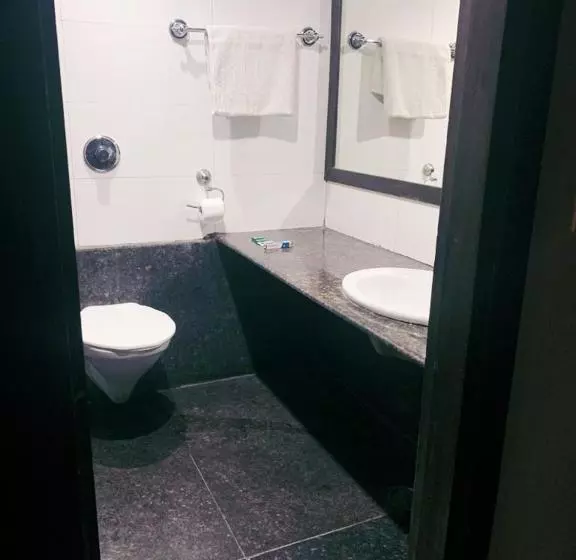 هتل Zo Amar Sector 17 Isbt