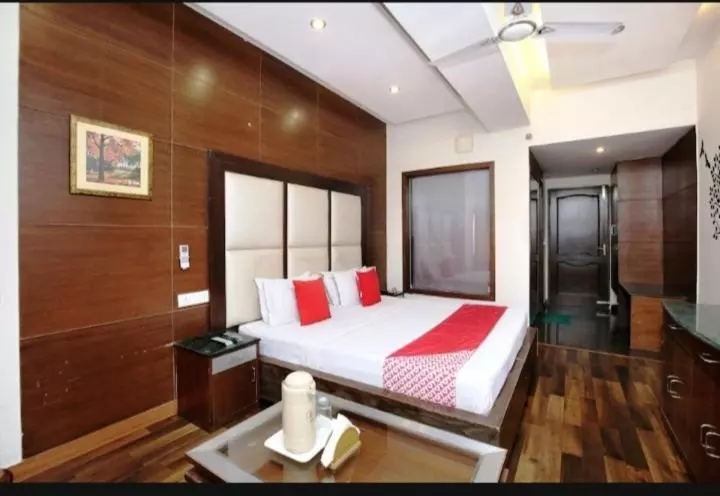 هتل Zo Amar Sector 17 Isbt