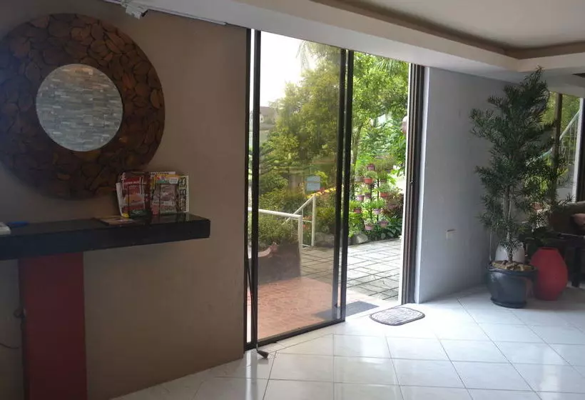 Pension (Hôtel basse catégorie) El Paso Inn