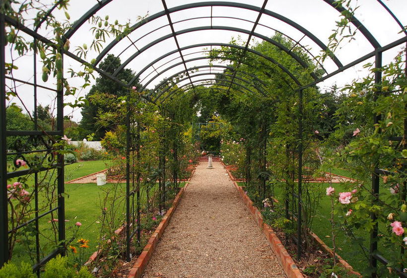 פנסיון Fairview Historic Homestead