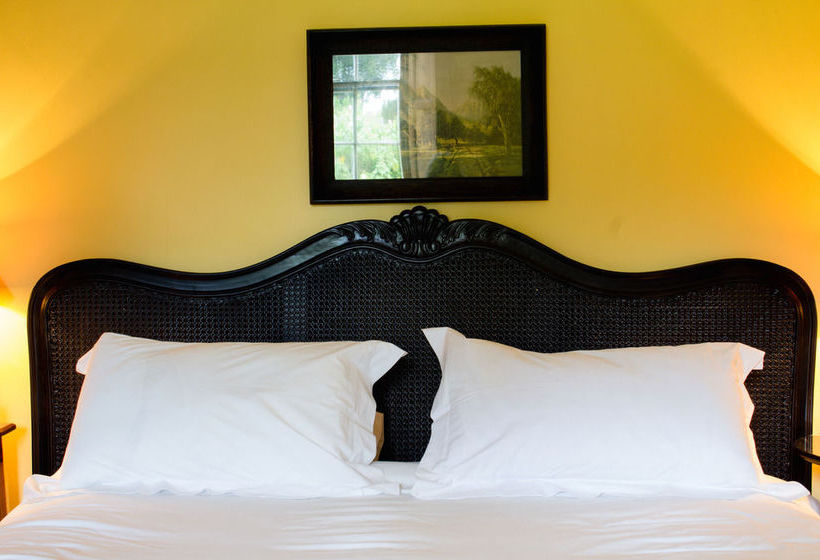 פנסיון Fairview Historic Homestead