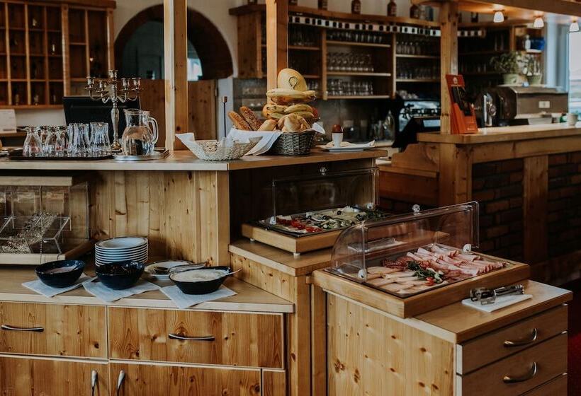 펜션 Restaurant Gastehaus Feldkirchen