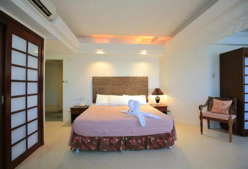 Wild Orchid Beach Resort