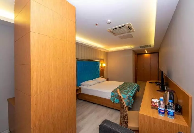 Nocleg ze śniadaniem Grand Palace