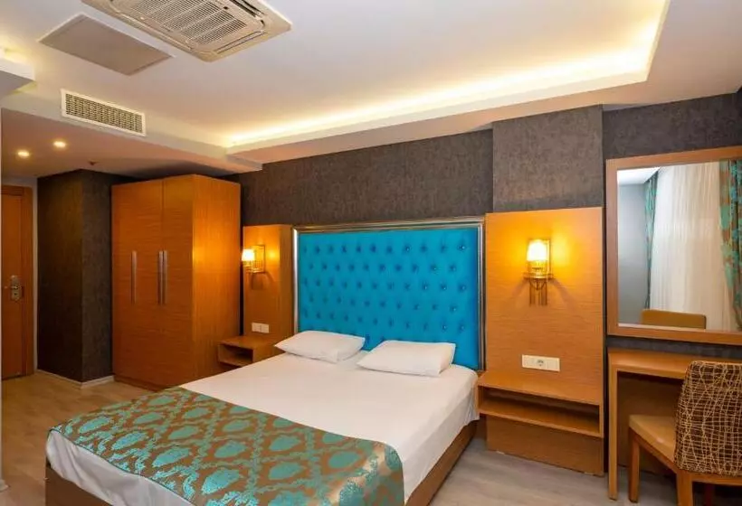 Nocleg ze śniadaniem Grand Palace