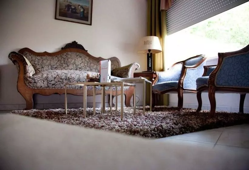 ベッドアンドブレックファースト La Grange