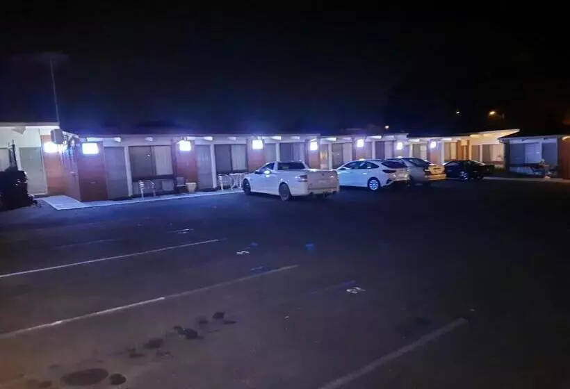 هتل Abbotswood Motor Inn