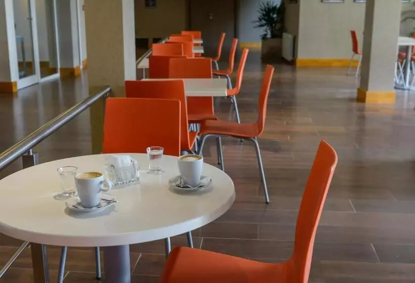 هتل Amérian Villa Del Dique