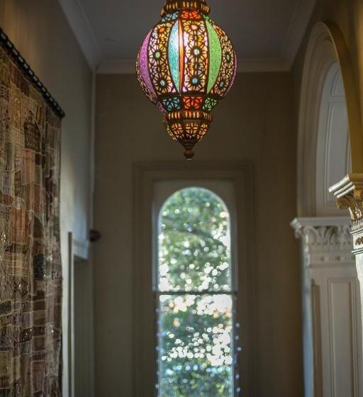 בית מלון כפרי Cambridge Lodge