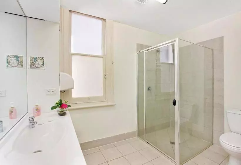 בית מלון כפרי Cambridge Lodge