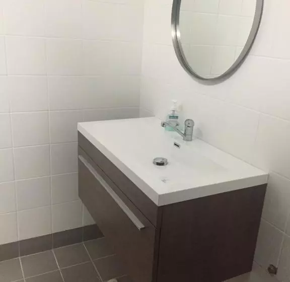 בית מלון כפרי Cambridge Lodge