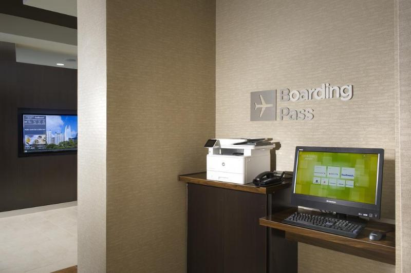 ホテル Courtyard By Marriott Atlanta Ne/duluth Sugarloaf