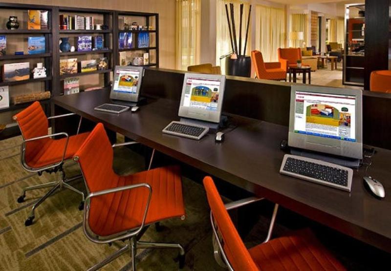 ホテル Courtyard By Marriott Atlanta Ne/duluth Sugarloaf