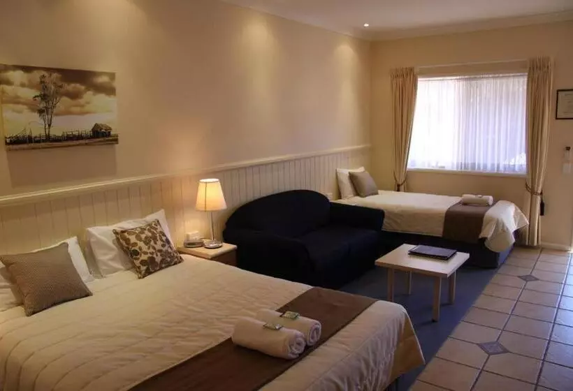 Отель Dalby Mid Town Motor Inn