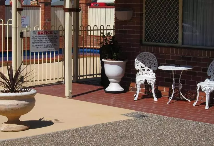 Отель Dalby Mid Town Motor Inn