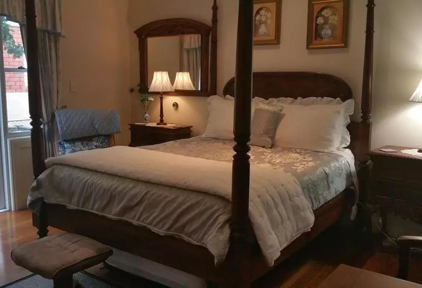 酒店 Elindale House Bed & Breakfast